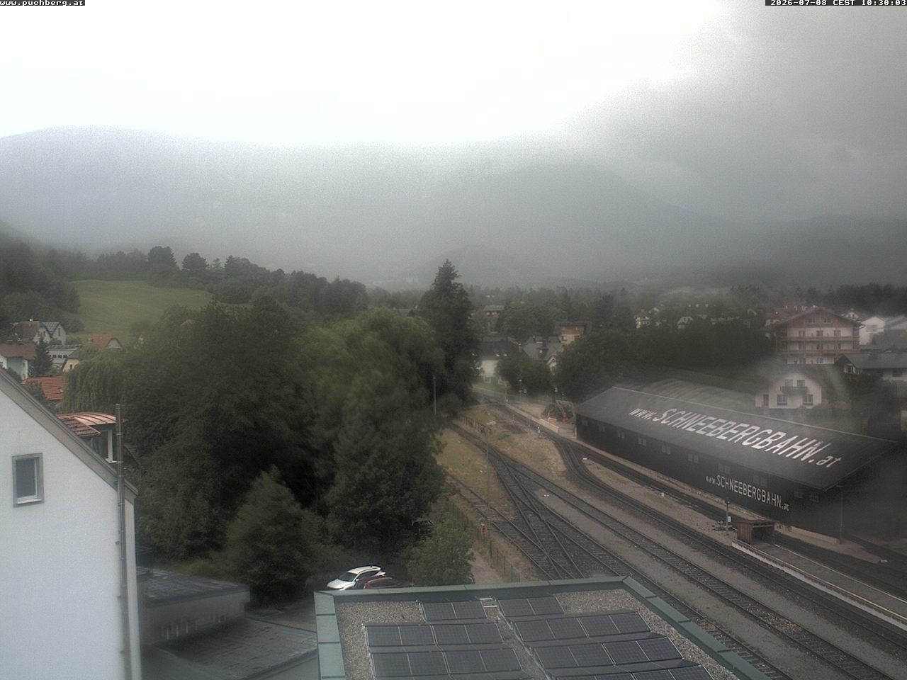 Archived image Webcam Train station at Puchberg am Schneeberg with view towards the Schneeberg