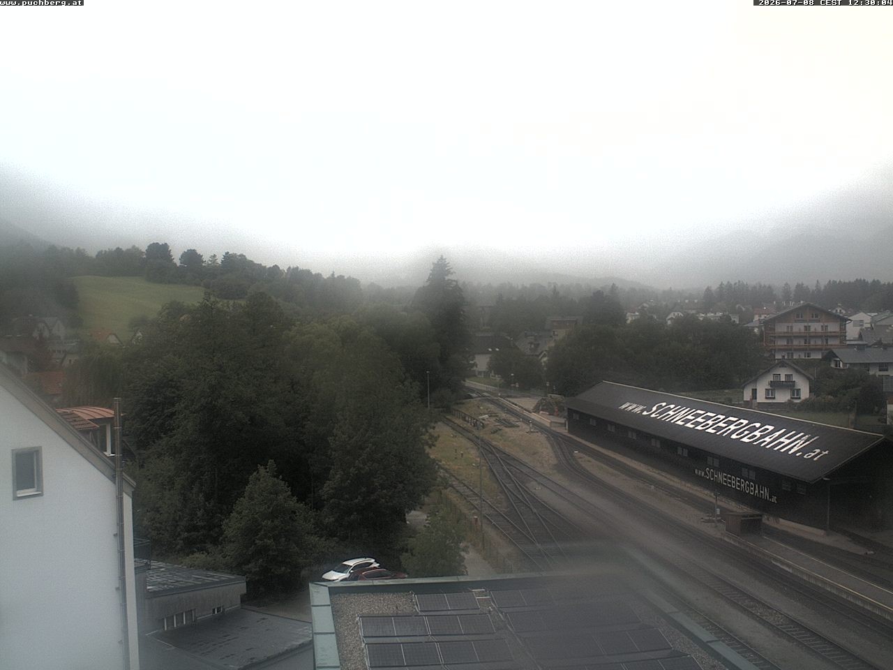 Archived image Webcam Train station at Puchberg am Schneeberg with view towards the Schneeberg