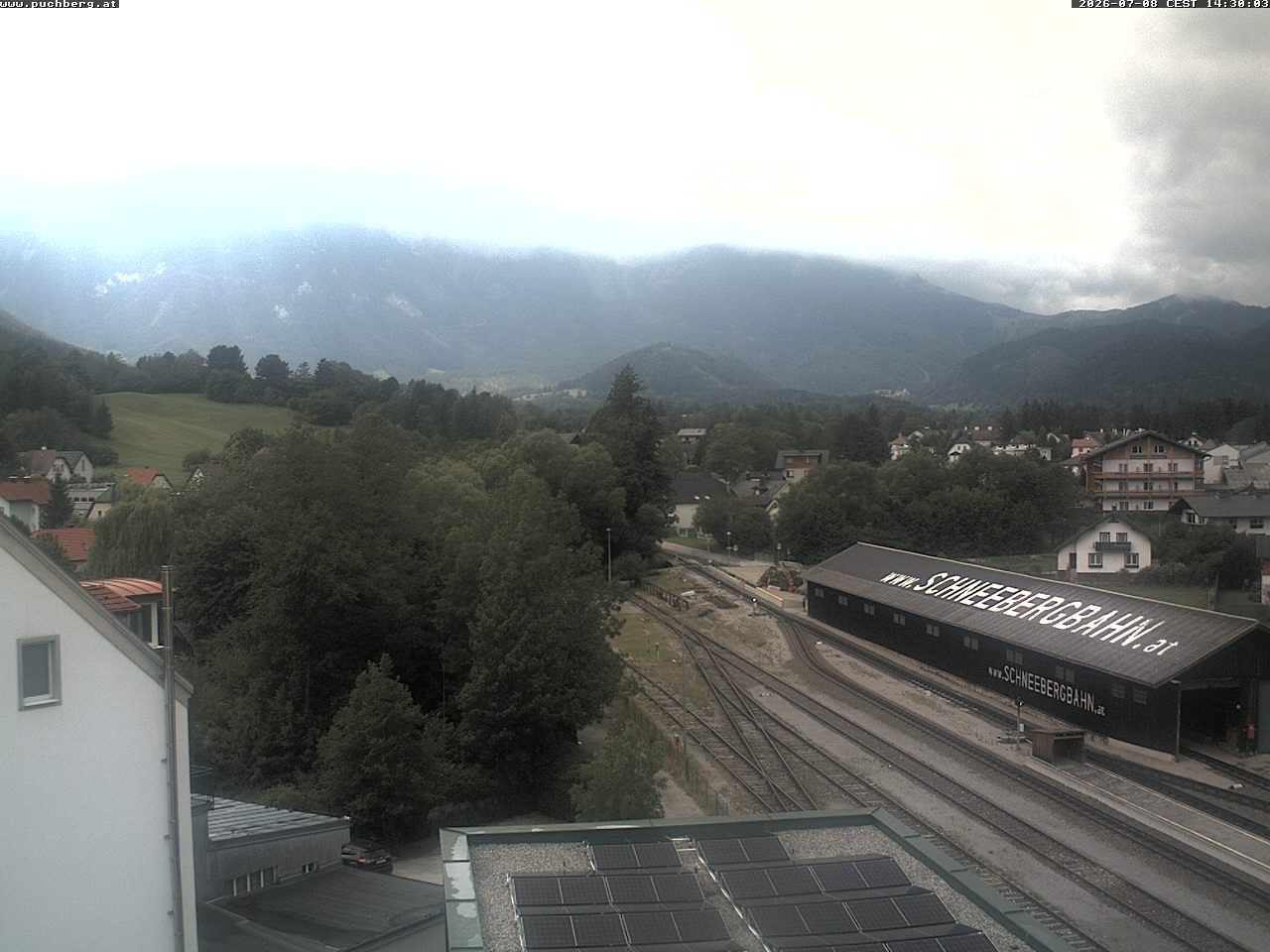 Archived image Webcam Train station at Puchberg am Schneeberg with view towards the Schneeberg