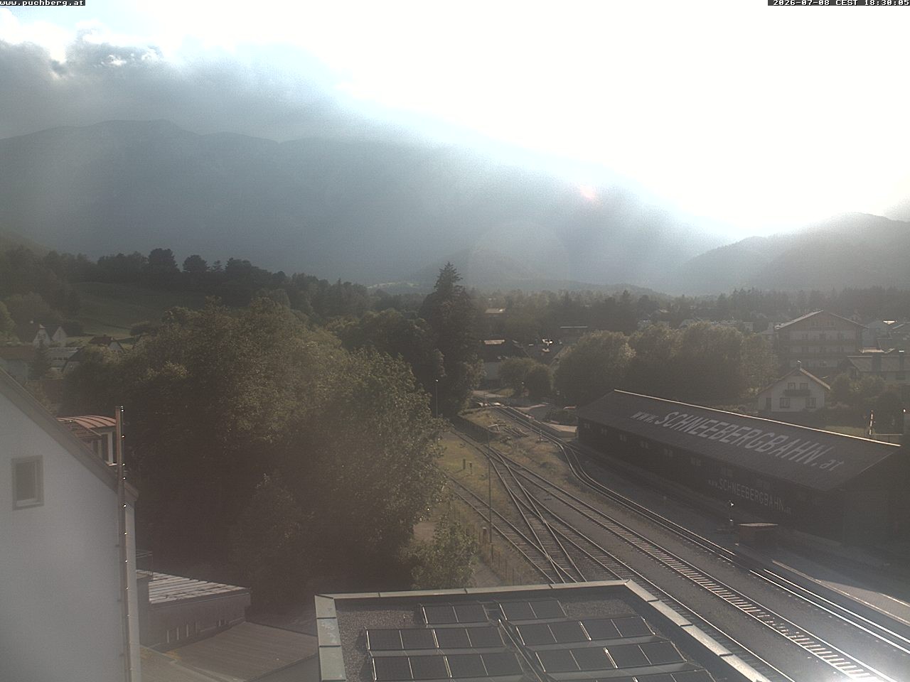 Archived image Webcam Train station at Puchberg am Schneeberg with view towards the Schneeberg