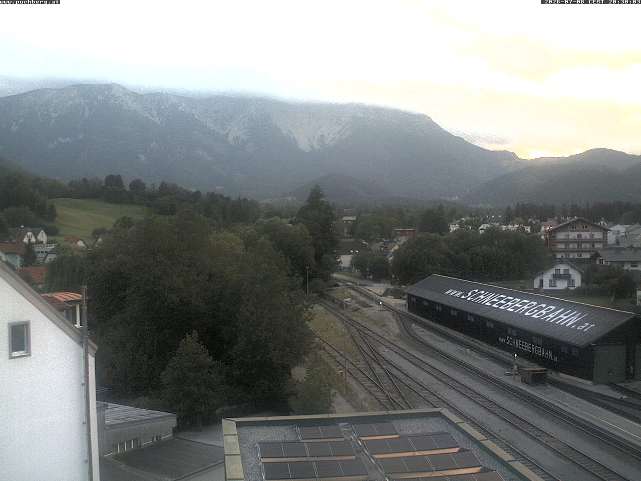 Archived image Webcam Train station at Puchberg am Schneeberg with view towards the Schneeberg