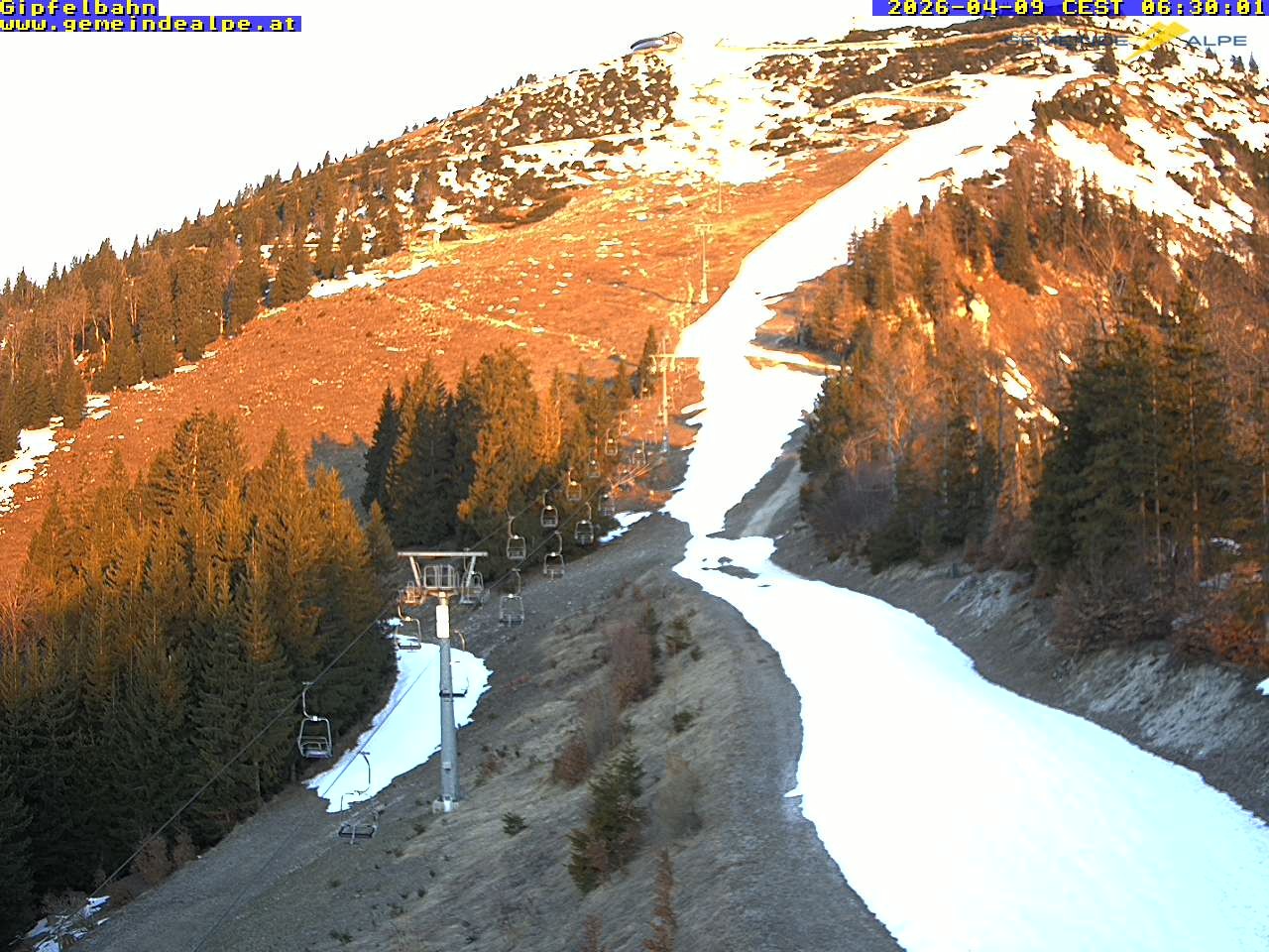 Archiv Foto Webcam Gemeindealpe Gipfelbahn und Gipfel