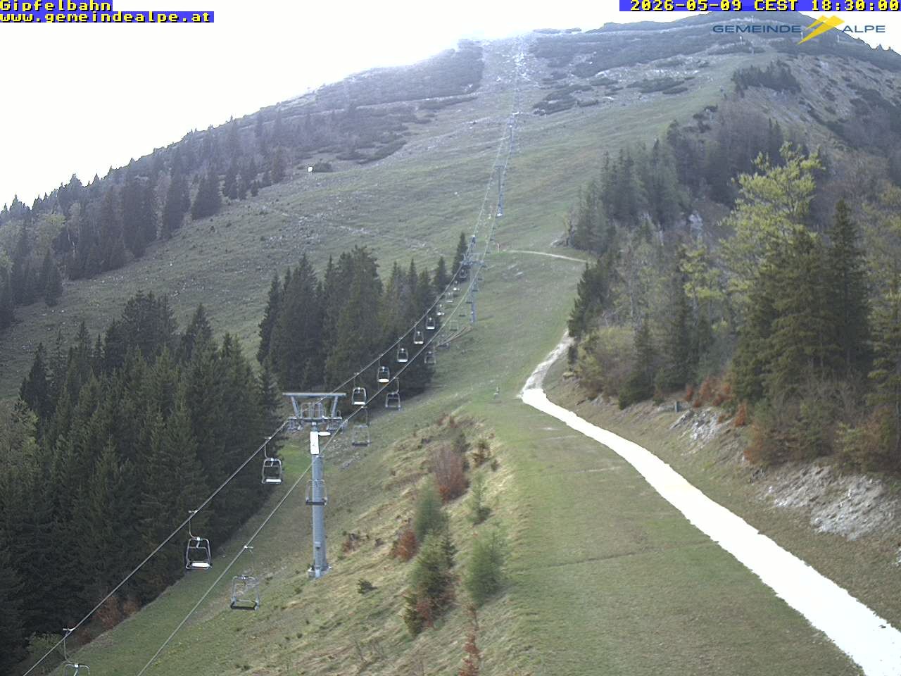 Archiv Foto Webcam Gemeindealpe Gipfelbahn und Gipfel