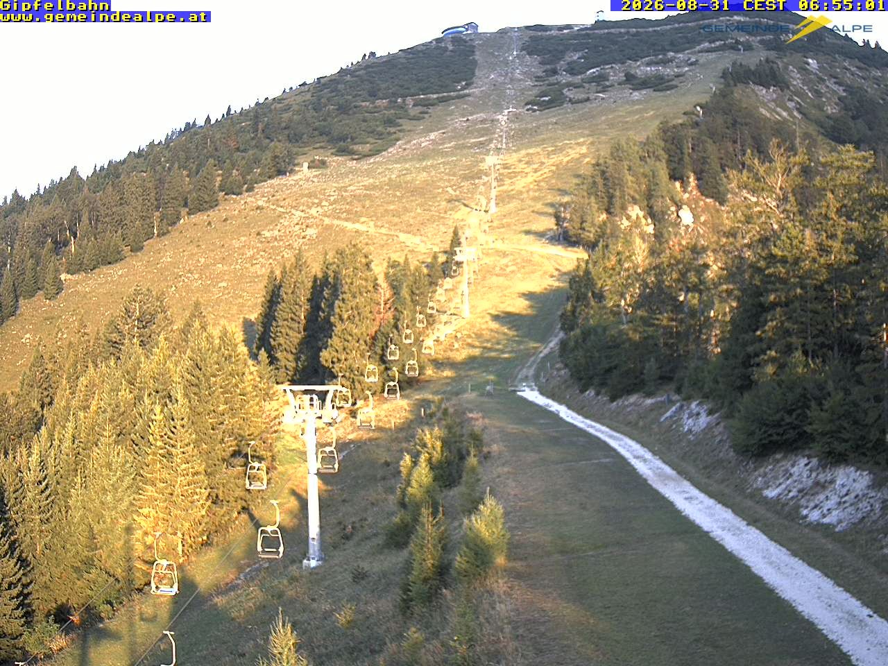Archiv Foto Webcam Gemeindealpe Gipfelbahn und Gipfel