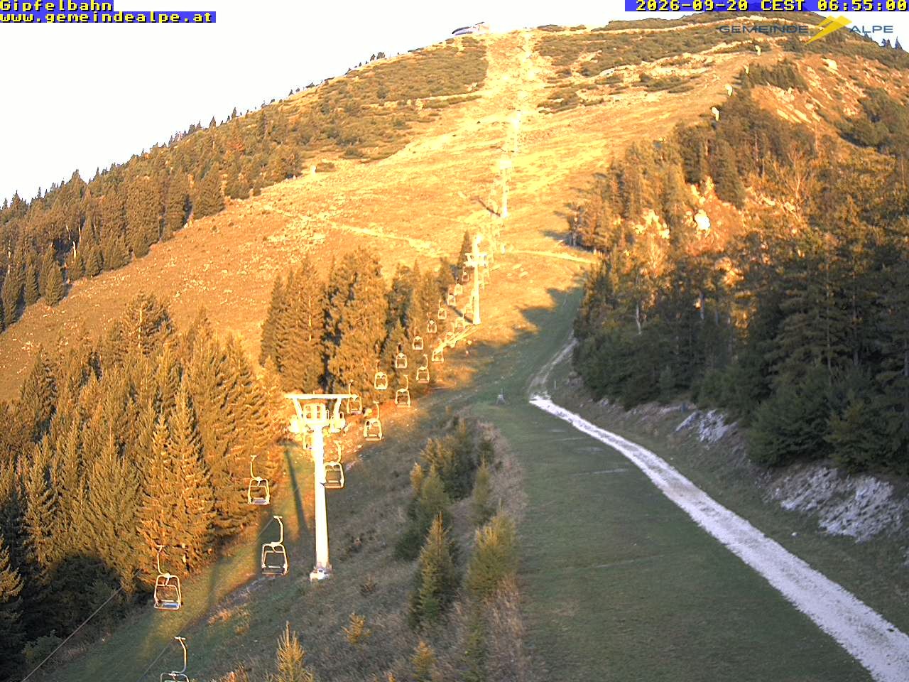 Archiv Foto Webcam Gemeindealpe Gipfelbahn und Gipfel