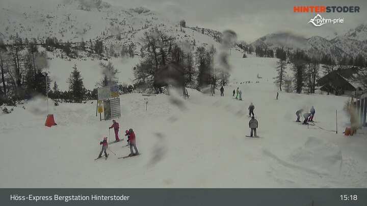 Archived image Webcam Hinterstoder Höss-Express Top Station