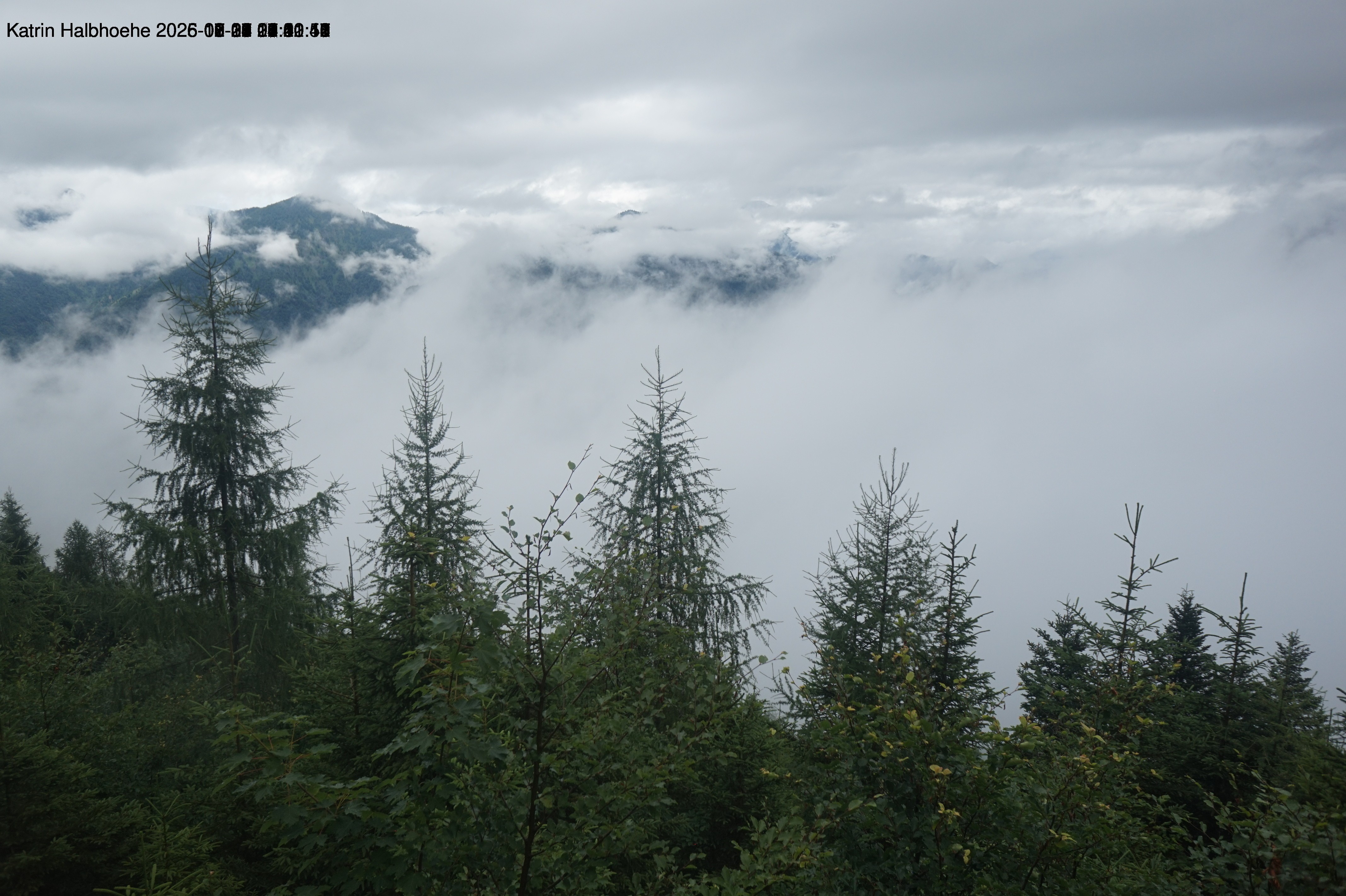 Archived image Webcam Katrin mountain: View to Bad Ischl
