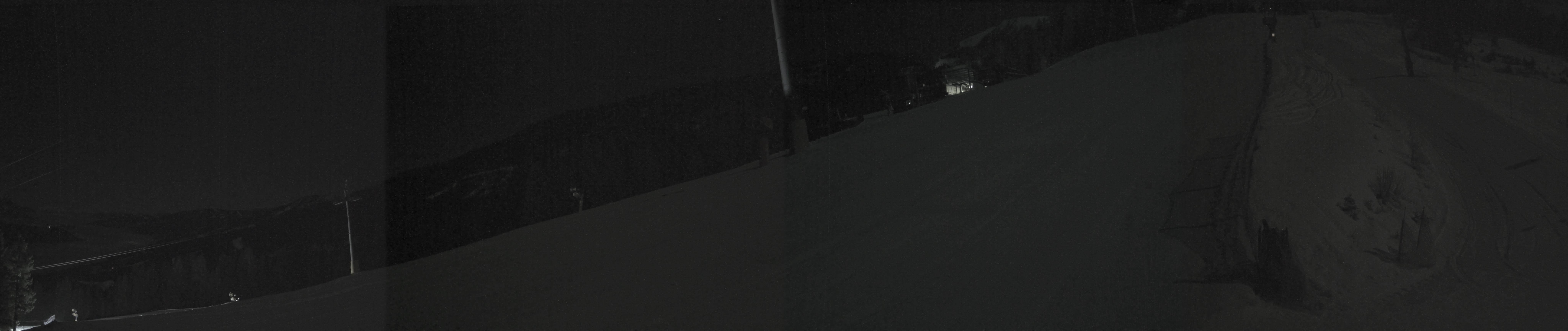 Archived image Webcam Hauser Kabling: top station of the gondola