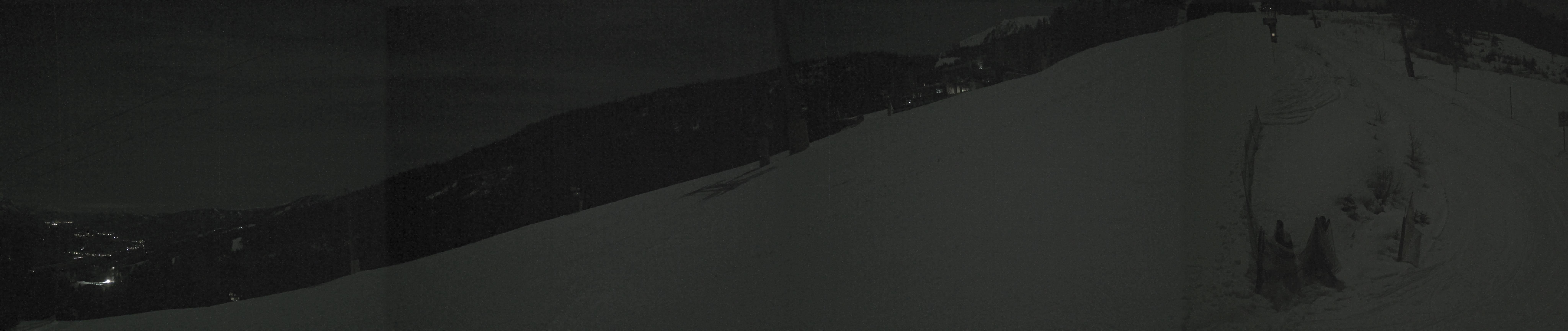 Archived image Webcam Hauser Kabling: top station of the gondola