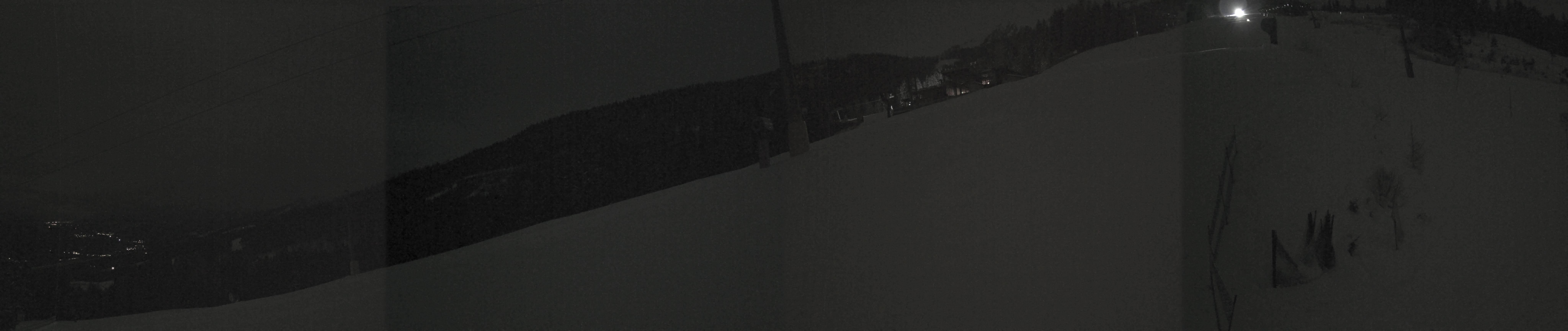 Archived image Webcam Hauser Kabling: top station of the gondola