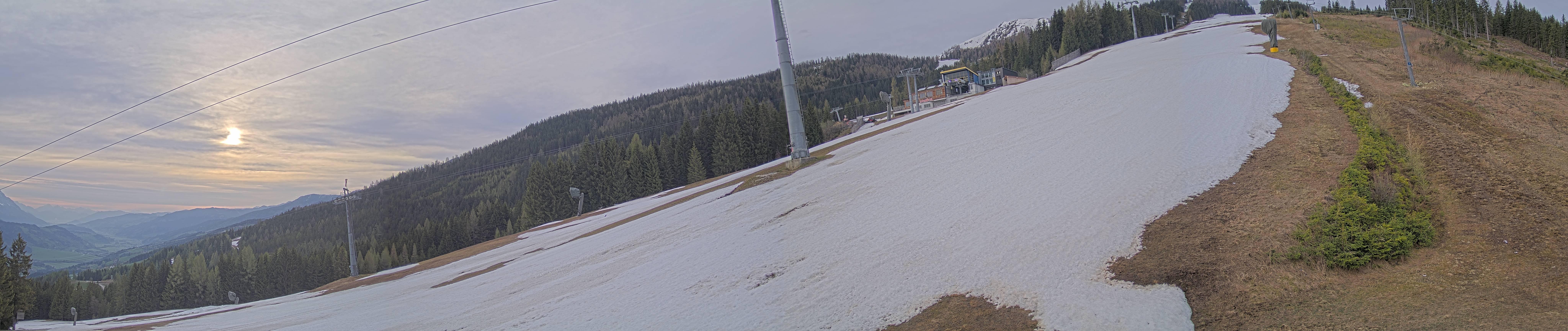 Archiv Foto Webcam Hauser Kaibling: Bergstation der 8er Gondel