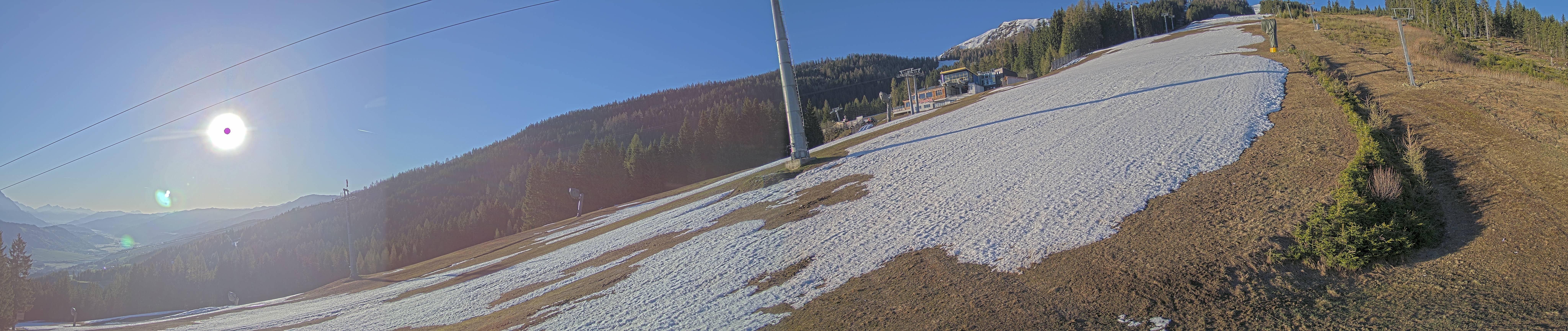 Archived image Webcam Hauser Kabling: top station of the gondola