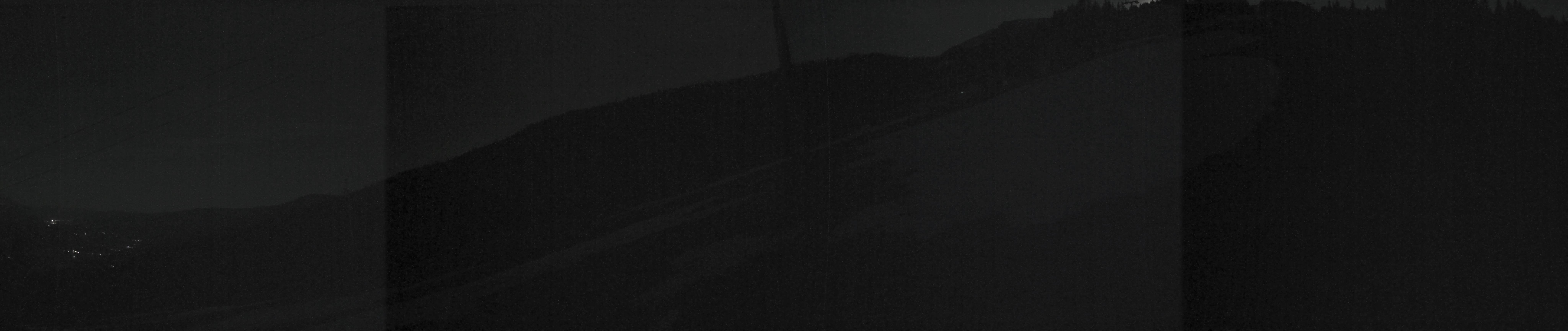 Archived image Webcam Hauser Kabling: top station of the gondola
