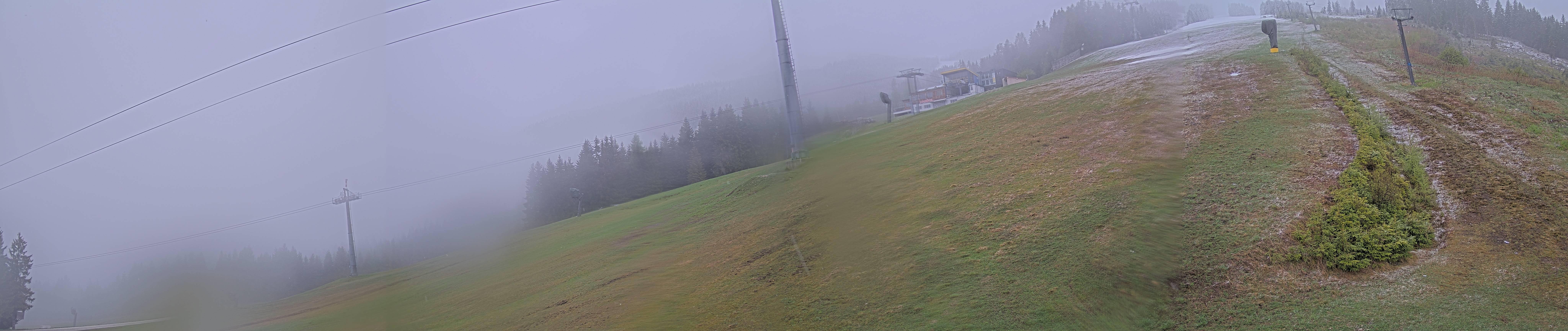 Archived image Webcam Hauser Kabling: top station of the gondola