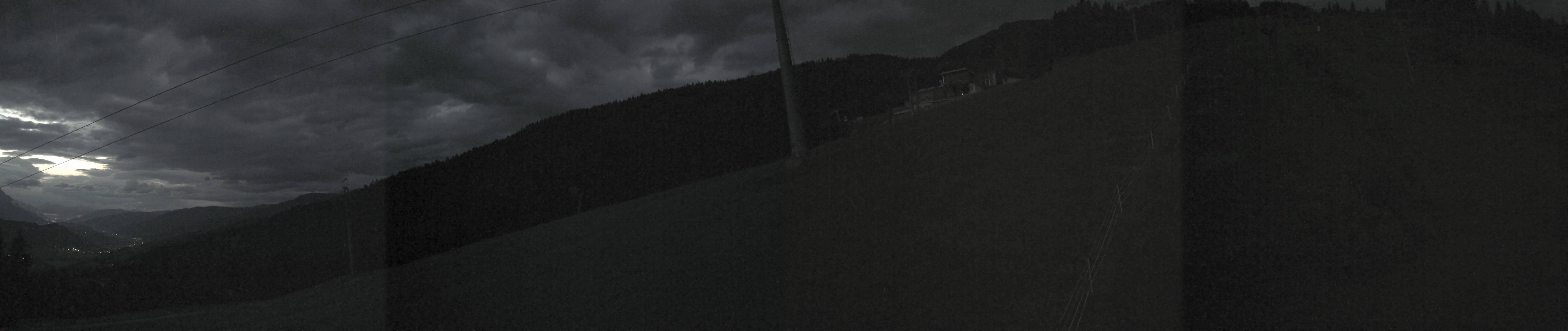 Archived image Webcam Hauser Kabling: top station of the gondola