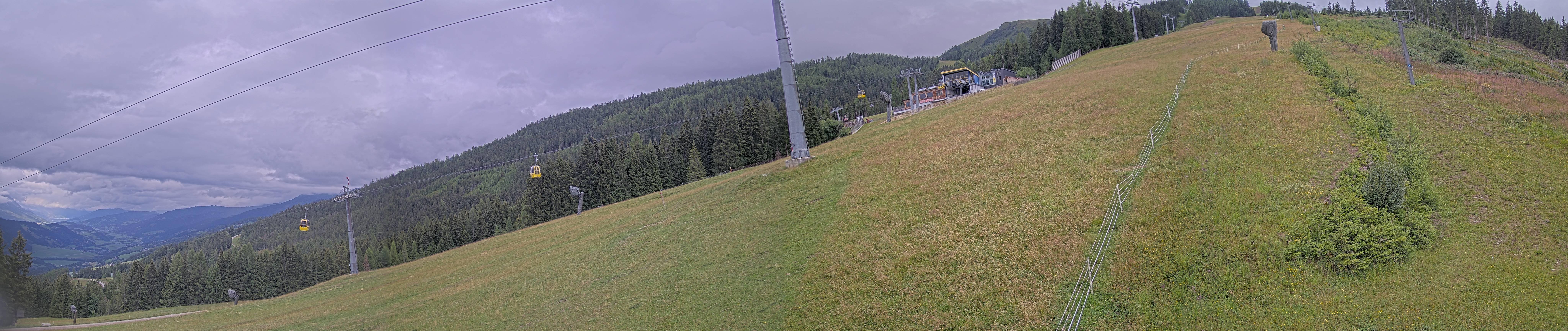 Archived image Webcam Hauser Kabling: top station of the gondola