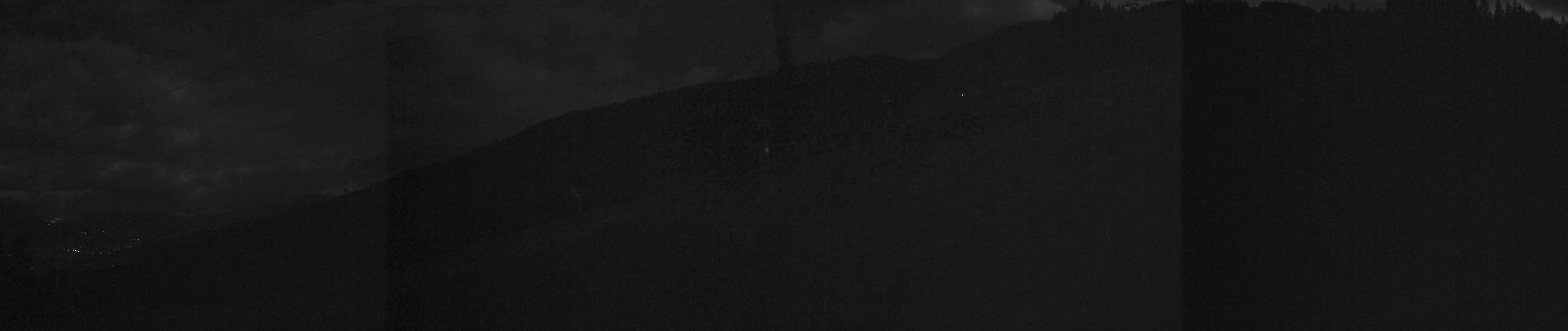 Archived image Webcam Hauser Kabling: top station of the gondola