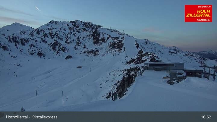 Archived image Webcam Wimbachexpress Top Station - Hochzillertal