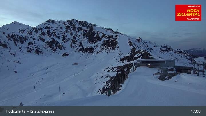 Archived image Webcam Wimbachexpress Top Station - Hochzillertal