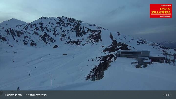 Archived image Webcam Wimbachexpress Top Station - Hochzillertal