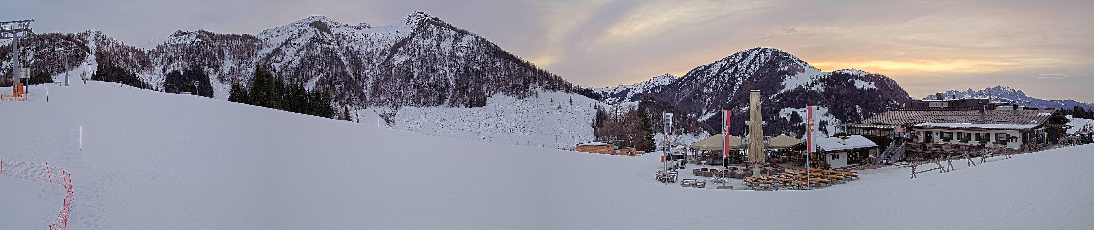 Archived image Webcam Fieberbrunn - Streuböden