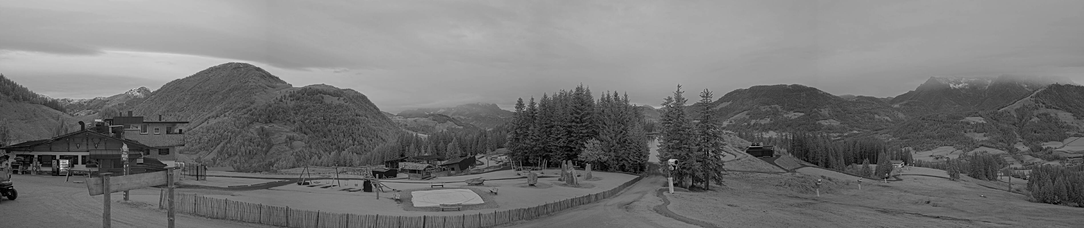 Archived image Webcam Fieberbrunn - Streuböden