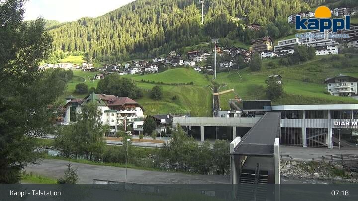 Archived image Webcam Village of Kappl
