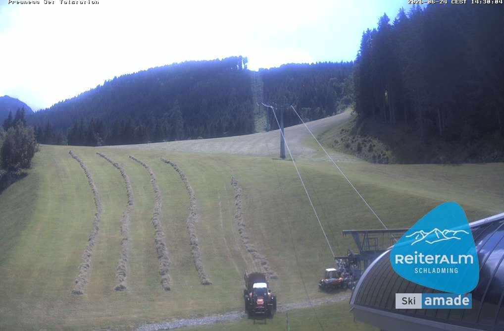 Archived image Webcam Reiteralm: Preunegg Jet Base Station
