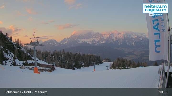 Archived image Webcam Reiteralm: Top station Preunegg Jet