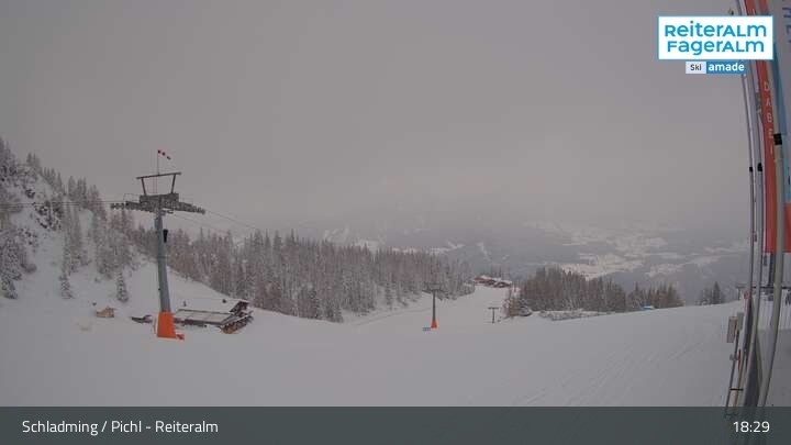 Archived image Webcam Reiteralm: Top station Preunegg Jet