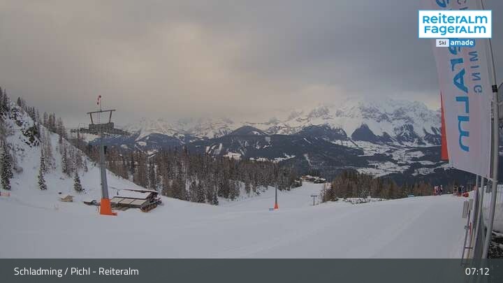 Archived image Webcam Reiteralm: Top station Preunegg Jet