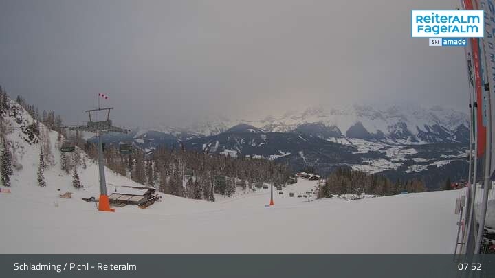 Archived image Webcam Reiteralm: Top station Preunegg Jet
