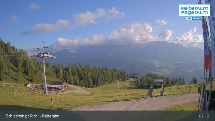 Archived image Webcam Reiteralm: Top station Preunegg Jet