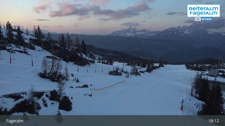 Archived image Webcam mountain station Vorderfager, alp Fageralm
