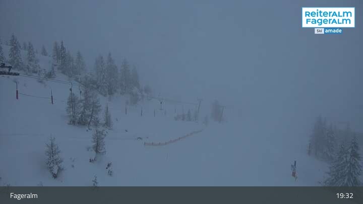 Archived image Webcam mountain station Vorderfager, alp Fageralm