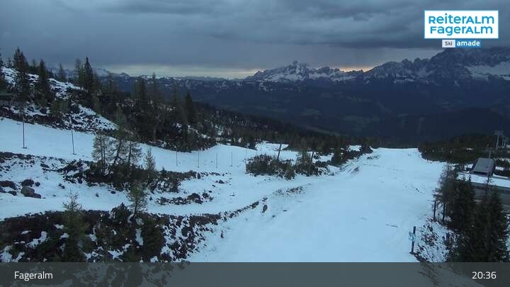 Archived image Webcam mountain station Vorderfager, alp Fageralm