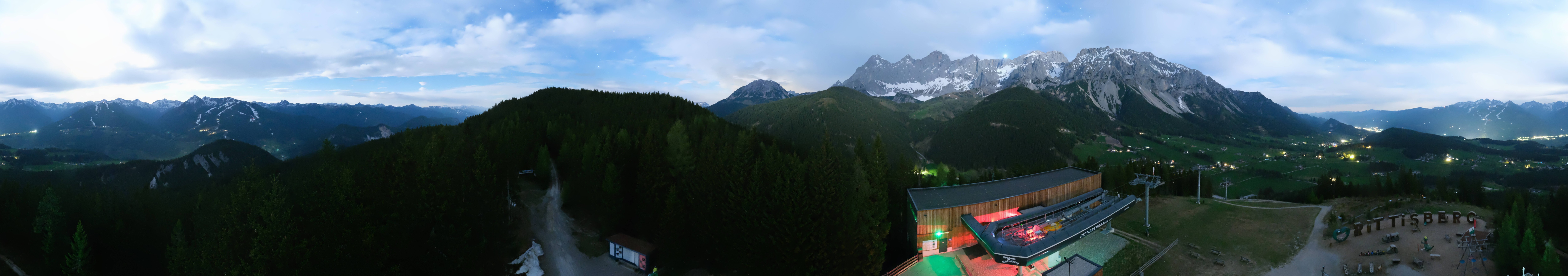 Archived image Webcam Ramsau am Dachstein: Ski area Rittisberg