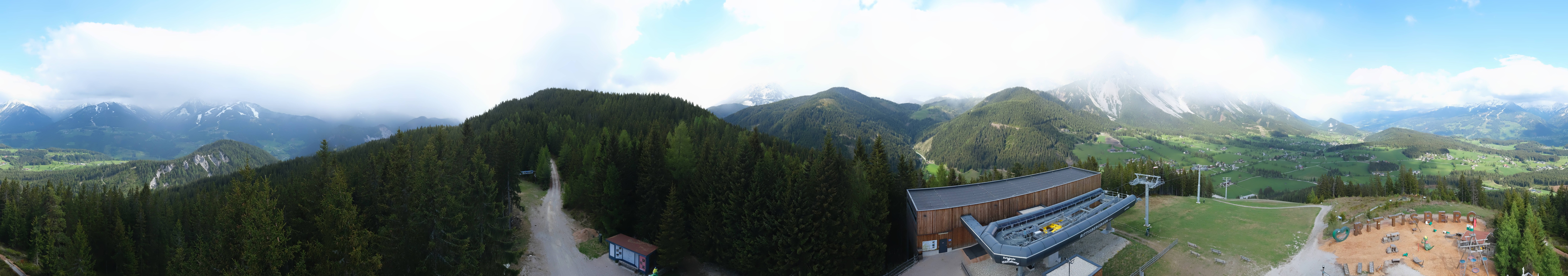 Archived image Webcam Ramsau am Dachstein: Ski area Rittisberg