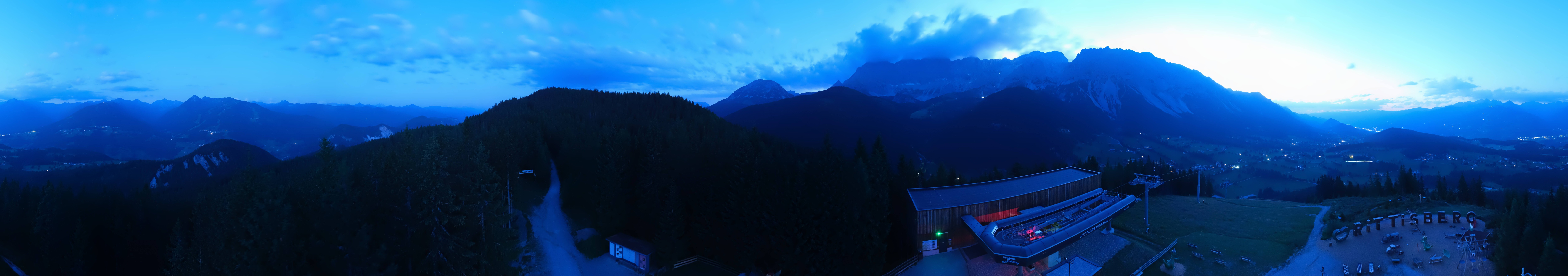 Archived image Webcam Ramsau am Dachstein: Ski area Rittisberg