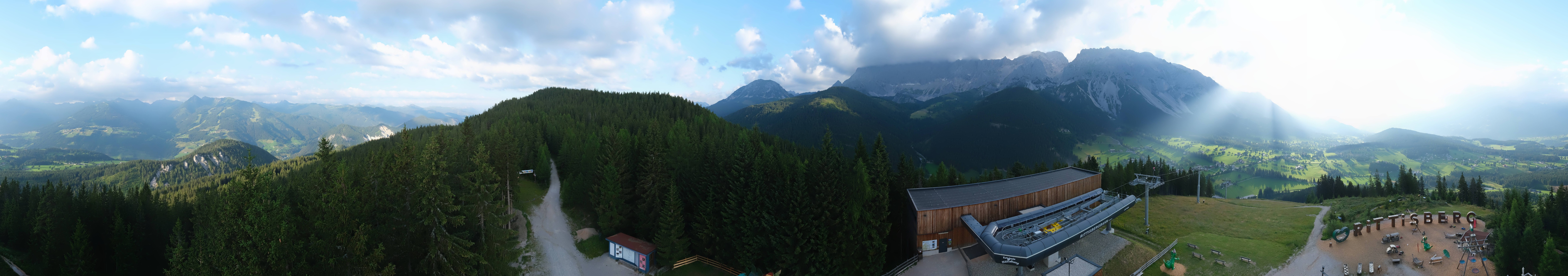 Archived image Webcam Ramsau am Dachstein: Ski area Rittisberg