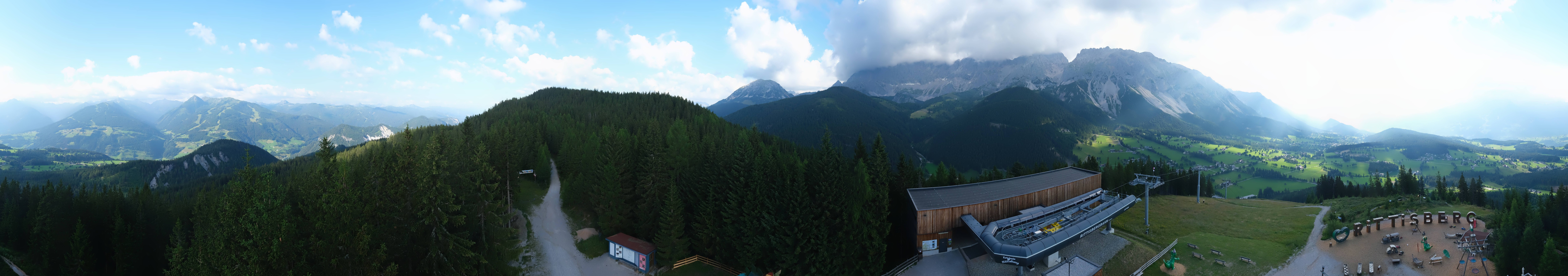Archived image Webcam Ramsau am Dachstein: Ski area Rittisberg