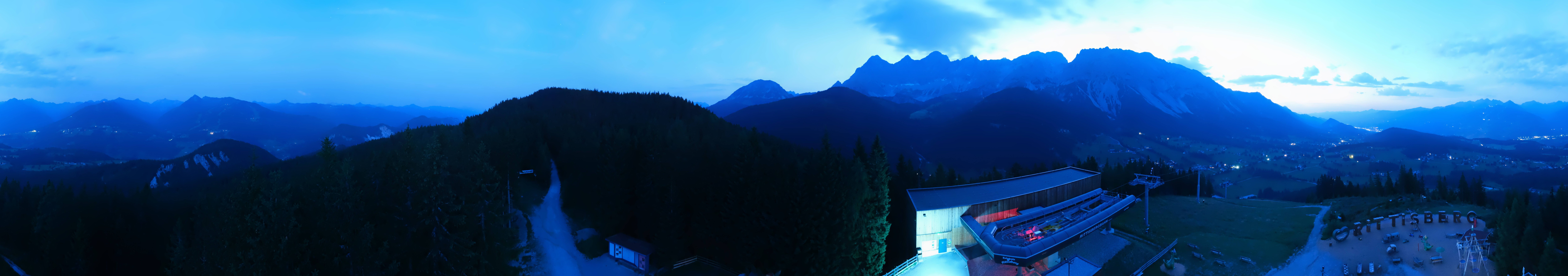 Archived image Webcam Ramsau am Dachstein: Ski area Rittisberg