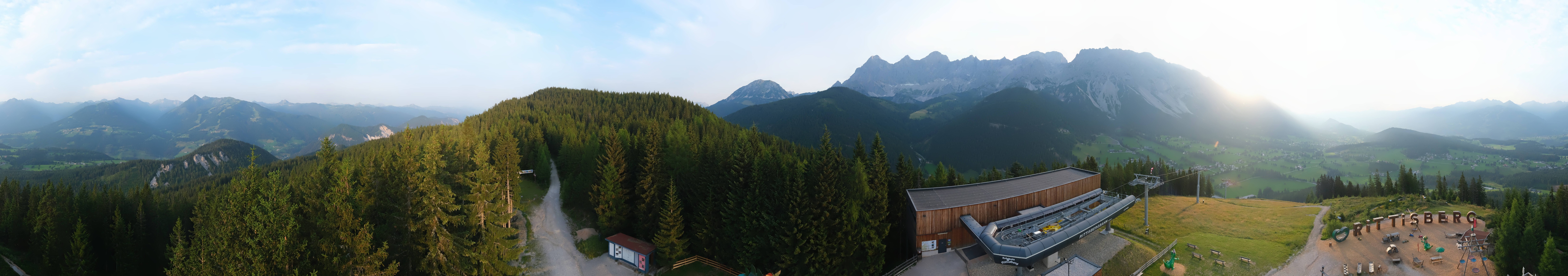 Archived image Webcam Ramsau am Dachstein: Ski area Rittisberg
