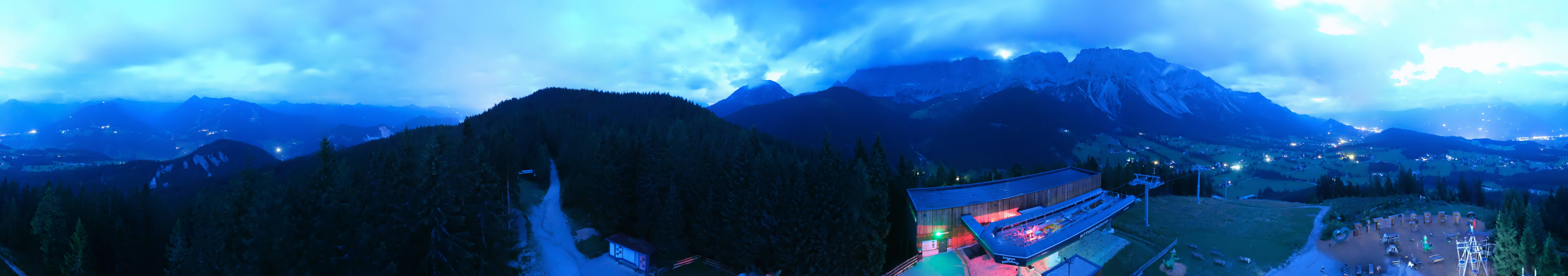 Archived image Webcam Ramsau am Dachstein: Ski area Rittisberg