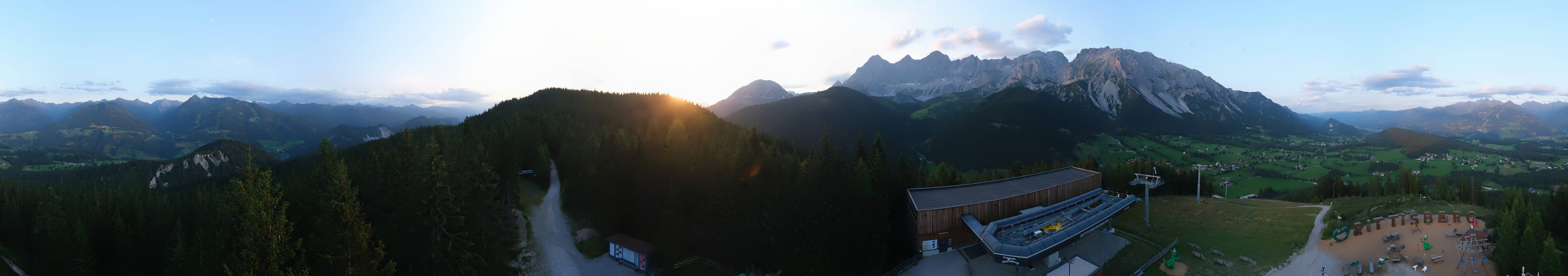 Archived image Webcam Ramsau am Dachstein: Ski area Rittisberg
