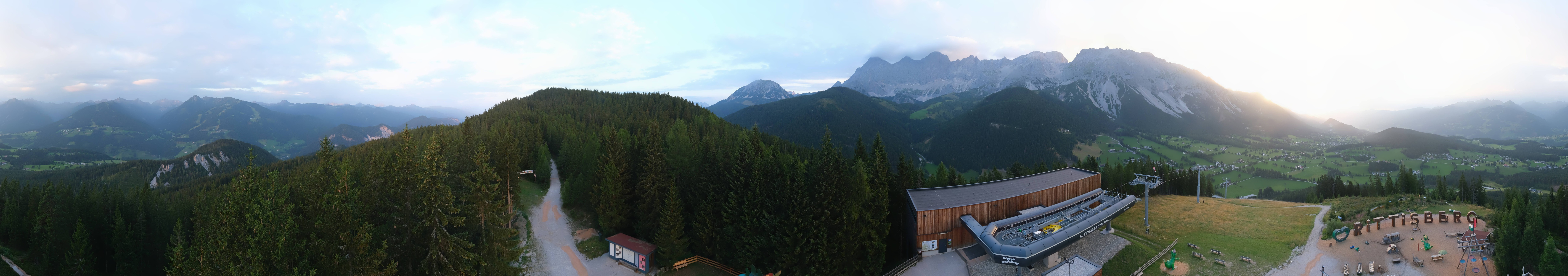 Archived image Webcam Ramsau am Dachstein: Ski area Rittisberg