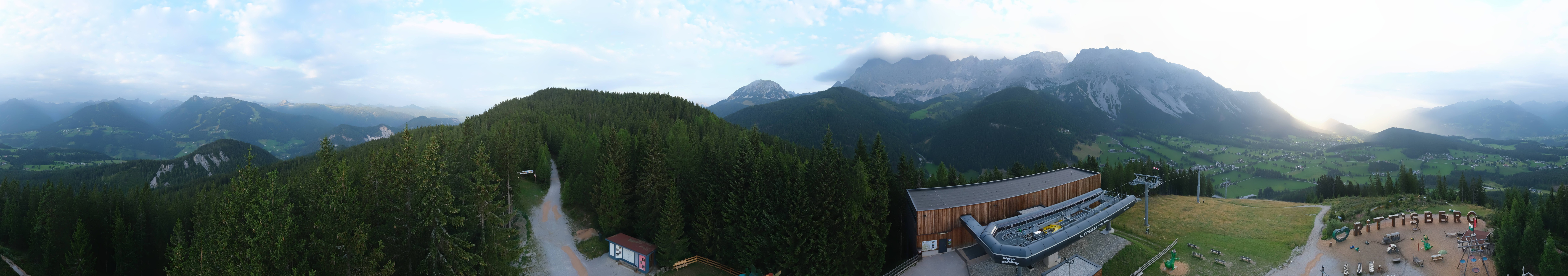Archived image Webcam Ramsau am Dachstein: Ski area Rittisberg