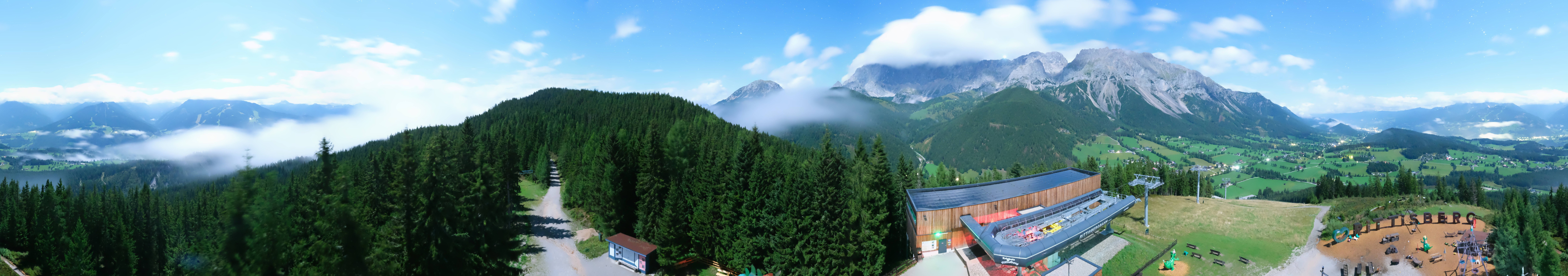 Archived image Webcam Ramsau am Dachstein: Ski area Rittisberg