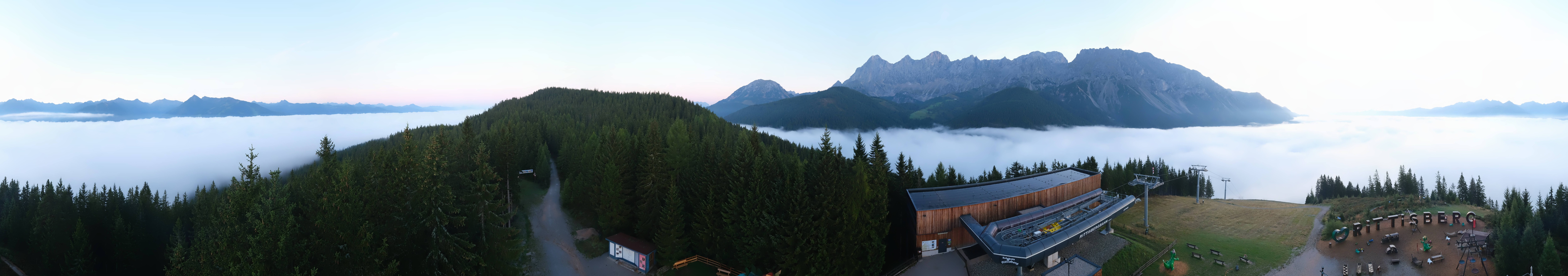 Archived image Webcam Ramsau am Dachstein: Ski area Rittisberg