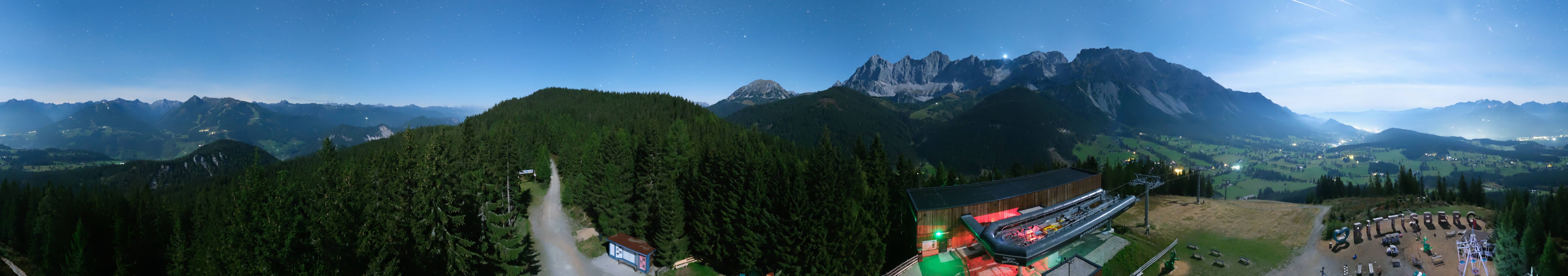 Archived image Webcam Ramsau am Dachstein: Ski area Rittisberg